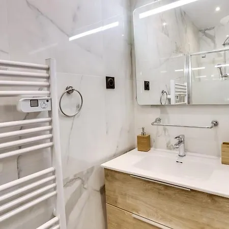 149 Christophe - Superbe A Apartment Paris